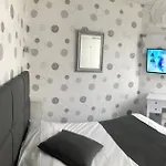 Le Faisan Hotell Montluçon