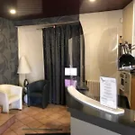 Le Faisan Hotell Montluçon
