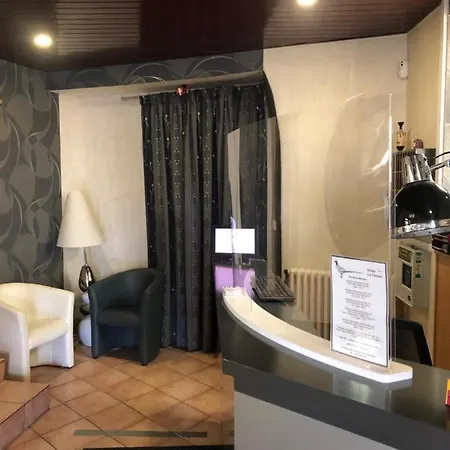 Le Faisan Ξενοδοχείο Montluçon