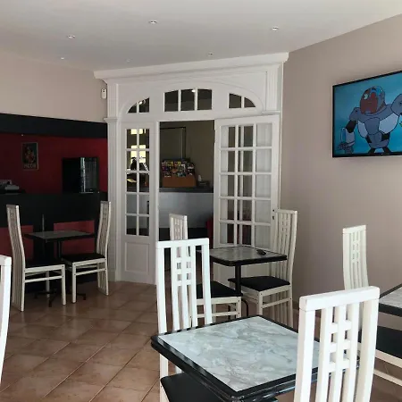 Hotel Le Faisan Montluçon